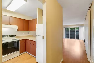 900 Southampton Road #11, Benicia, CA 94510 - Photo 4
