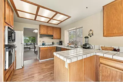 2110 Rosemary Court, Petaluma, CA 94954 - Photo 24