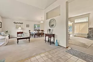 2110 Rosemary Ct, Petaluma, CA 94954 - Photo 4