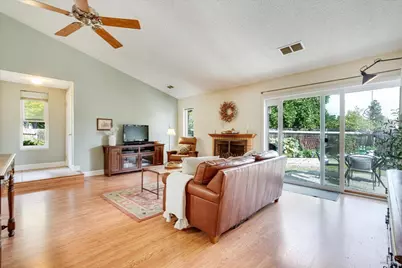 456 Greenbrier Court, Benicia, CA 94510 - Photo 10