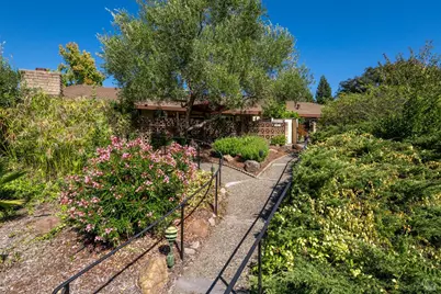 434 Las Casitas Court #C, Santa Rosa, CA 95403 - Photo 4