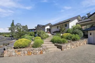 142 Westgate Dr, Napa, CA 94558 - Photo 2