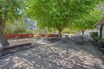 7270 Summerwood Lane, Vacaville, CA 95688 - Photo 52