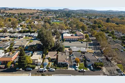 1042 Calaveras Way, Vallejo, CA 94590 - Photo 38