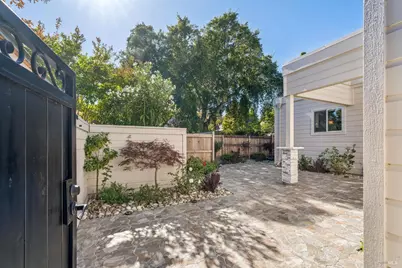 823 Crocus Drive, Sonoma, CA 95476 - Photo 6