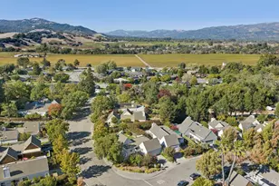 823 Crocus Dr, Sonoma, CA 95476 - Photo 2