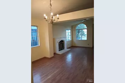 1035 Camellia Court, Suisun City, CA 94585 - Photo 14