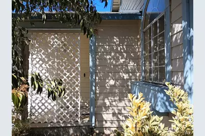 1035 Camellia Court, Suisun City, CA 94585 - Photo 6