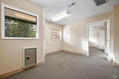 1190 Montgomery Drive, Santa Rosa, CA 95405 - Photo 22