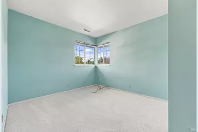 914 Buckingham Drive, Windsor, CA 95492 - Photo 32