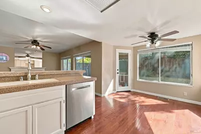914 Buckingham Drive, Windsor, CA 95492 - Photo 8