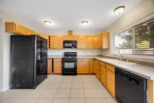 7343 Corsica Ct, Rohnert Park, CA 94928 - Photo 8