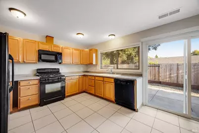 7343 Corsica Court, Rohnert Park, CA 94928 - Photo 10
