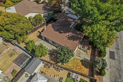 805 Avon Court, Dixon, CA 95620 - Photo 58