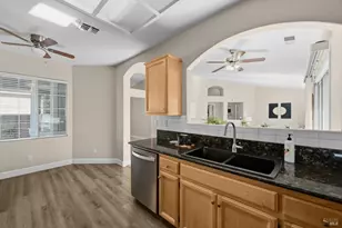 460 Mandarin Cir, Vacaville, CA 95687 - Photo 18