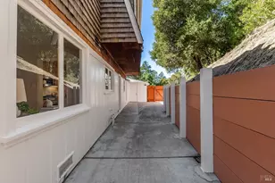 3384 Deer Hill Rd, Lafayette, CA 94549 - Photo 46