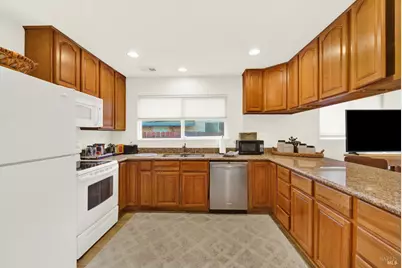 820 Capstan Court, Vacaville, CA 95687 - Photo 28