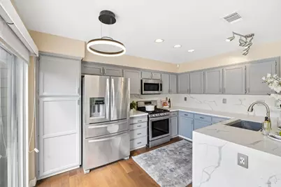 247 Clearpointe Drive, Vallejo, CA 94591 - Photo 8