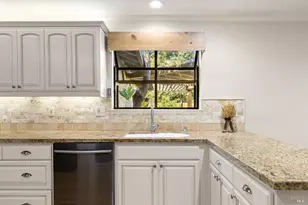 166 Vista View Dr, Vacaville, CA 95688 - Photo 20