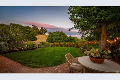 212 San Marino Drive, San Rafael, CA 94901 - Photo 2