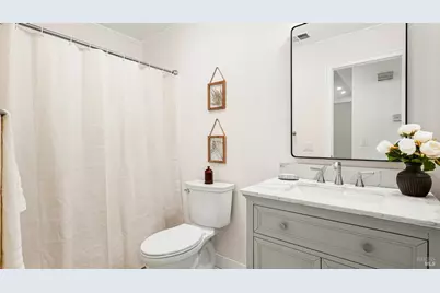9514 Lazy Creek Drive, Windsor, CA 95492 - Photo 12