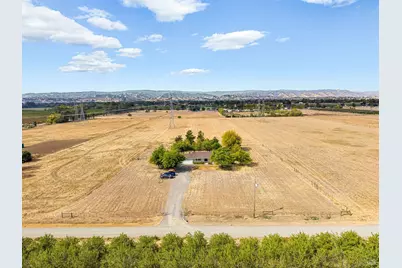 7615 Harvest Lane, Vacaville, CA 95688 - Photo 2