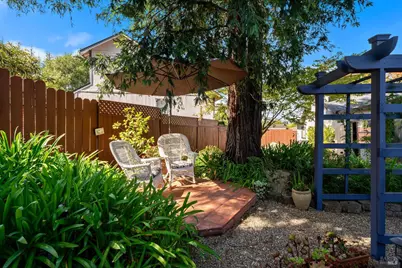 2158 Mount Olive Drive, Santa Rosa, CA 95404 - Photo 32