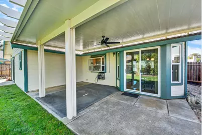 279 Park Lane, Vacaville, CA 95687 - Photo 40