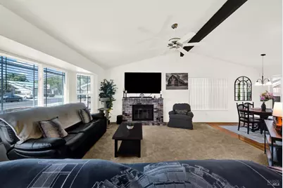 279 Park Lane, Vacaville, CA 95687 - Photo 8