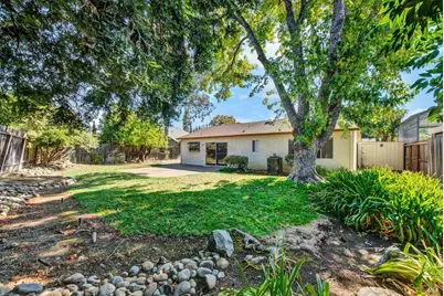 620 Carson Court, Vacaville, CA 95687 - Photo 38