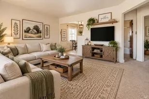 686 Dean St, Hayward, CA 94541 - Photo 2