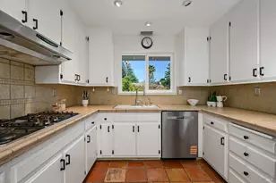 1015 Manor Dr, Sonoma, CA 95476 - Photo 8