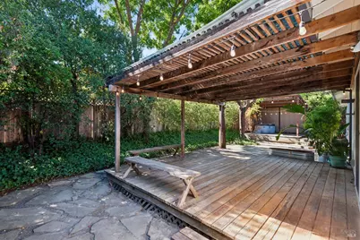 250 Monte Vista Avenue, Healdsburg, CA 95448 - Photo 32