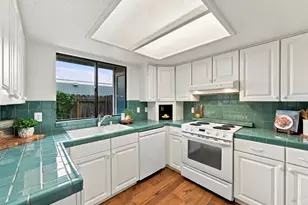 331 E T St, Benicia, CA 94510 - Photo 16