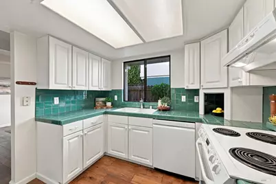 331 E T Street, Benicia, CA 94510 - Photo 18