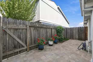 331 E T St, Benicia, CA 94510 - Photo 30