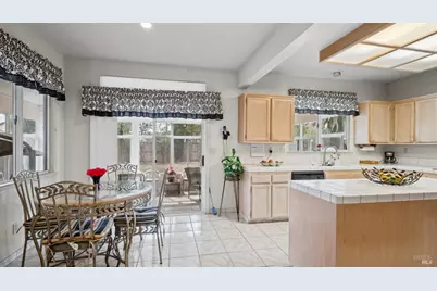 1039 Fennie Court, Suisun City, CA 94585 - Photo 16