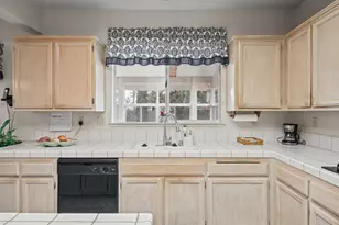 1039 Fennie Ct, Suisun City, CA 94585 - Photo 14
