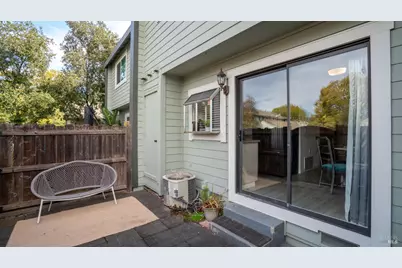 1722 Oldfield Way, Santa Rosa, CA 95401 - Photo 18