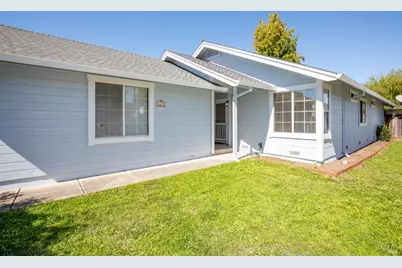 1621 Woodhue Avenue, Santa Rosa, CA 95403 - Photo 32