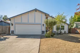 1133 Levine Dr, Santa Rosa, CA 95401 - Photo 2