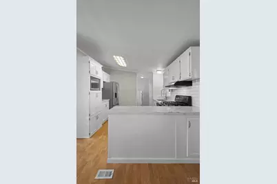 124 Estrella Drive, Rohnert Park, CA 94928 - Photo 16
