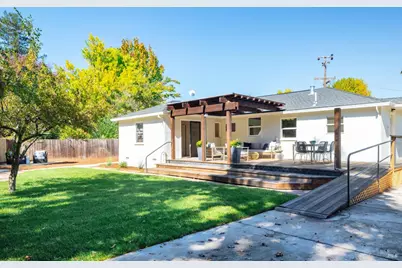 18 Lauren Avenue, Novato, CA 94947 - Photo 34