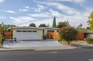 361 Berryessa Dr, Vacaville, CA 95687 - Photo 2