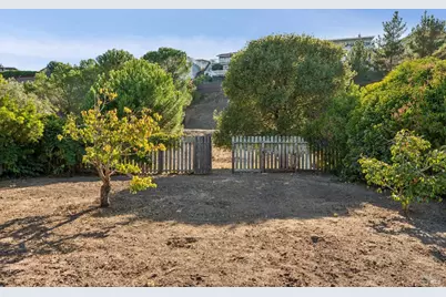 108 Lakeside Drive, Corte Madera, CA 94925 - Photo 26