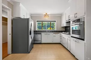 181 Marinda Dr, Fairfax, CA 94930 - Photo 18