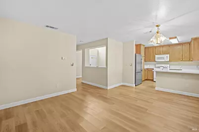 829 Vassar Drive, Vacaville, CA 95687 - Photo 20