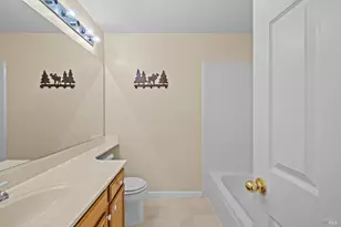 829 Vassar Dr, Vacaville, CA 95687 - Photo 30