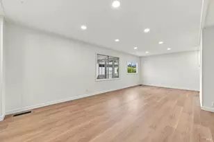 219 Monarch Ct, Santa Rosa, CA 95401 - Photo 40