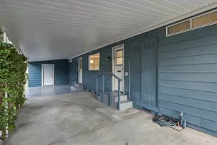 219 Monarch Ct, Santa Rosa, CA 95401 - Photo 4